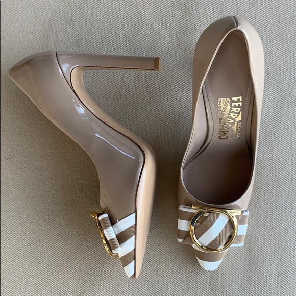 Salvatore Ferragamo Ezia 100mm Pumps - Picture 13 of 15